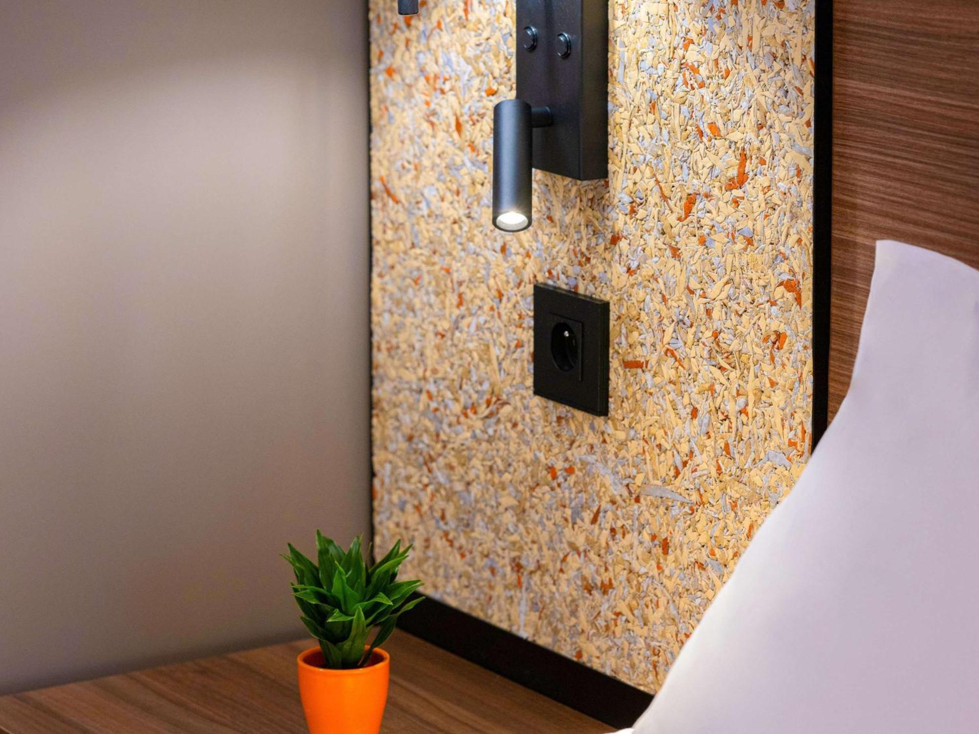 Greet Hotel Châtellerault Dış mekan fotoğraf